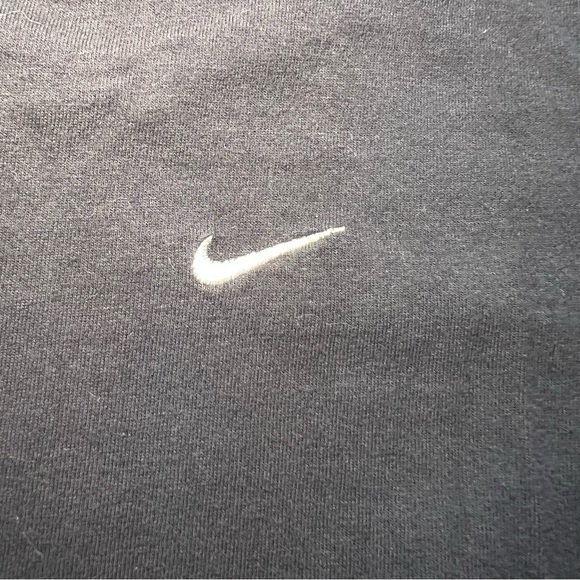 VTG Nike Y2k Athletic Black Shirt Youth Boys Size M‎ Swoosh Gray Tag Embroidered - Picture 5 of 7